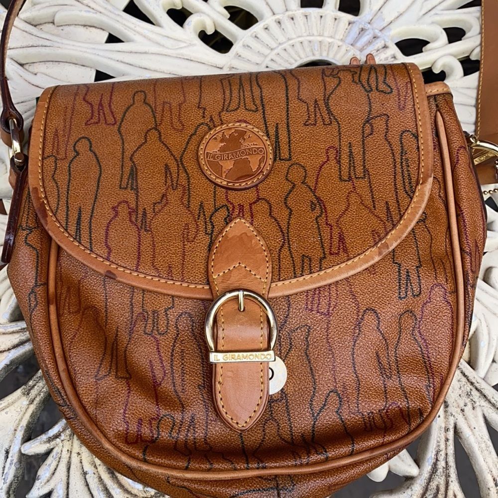 Crossbody - Picture 2 of 6